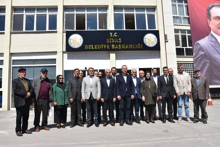 Sivas Belediyesi’nin tabelasına T.C. ibaresi eklendi