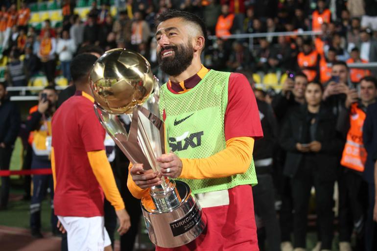 Galatasaraydan Süper Kupa paylaşımı