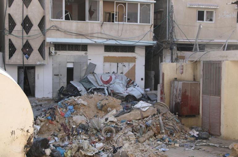 İsrail güçleri çekildikleri hastanede enkaz bıraktı