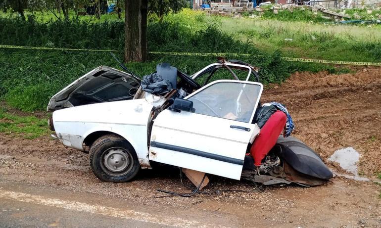 Gaziantepte kamyonet ile otomobil çarpıştı: 2 ölü, 5 yaralı