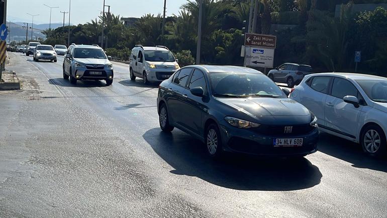 Bodrum’da tatilciler dönüyor; 12 saatte 10 bin araç çıkış yaptı