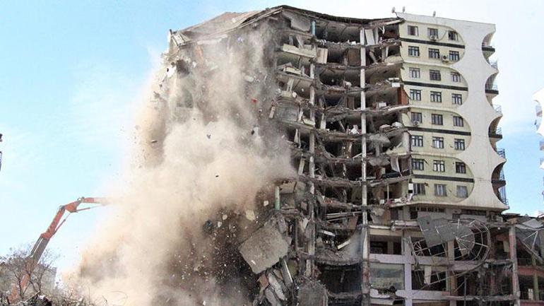 Galeria Sitesinin depremde yıkılmasına ilişkin davada sanıklara 17,5 yıl hapsin gerekçesi açıklandı
