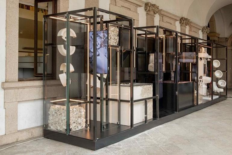 Geri dönüştürülmüş lavabolar Milano’da sergileniyor