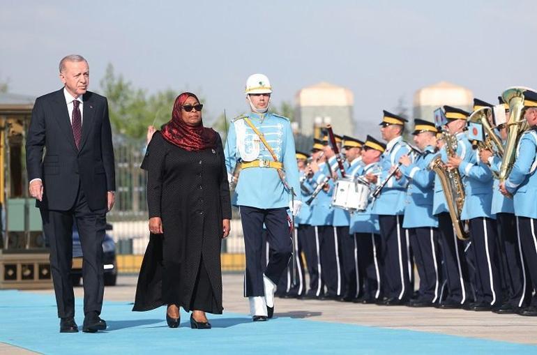 Cumhurbaşkanı Erdoğan, Tanzanya Cumhurbaşkanı Hassanı resmi törenle karşıladı