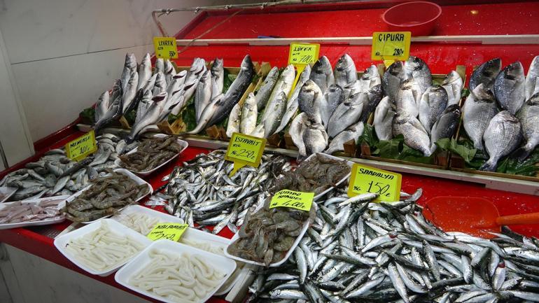 Av yasağı başladı, balık fiyatları arttı