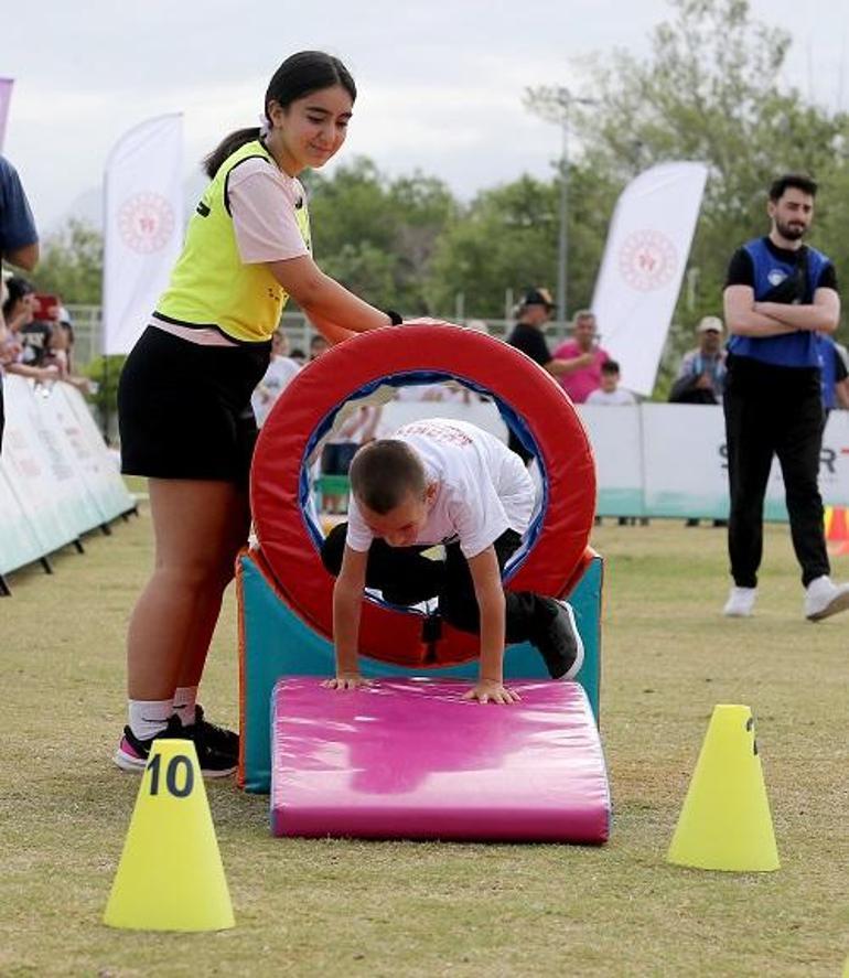 Çocuk Atletizm Şenliği Antalya’da yapıldı