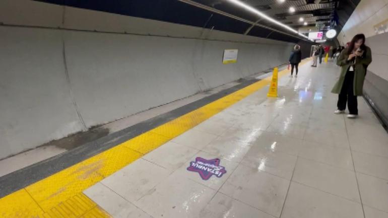 Yenibosna Metro İstasyonunu su bastı