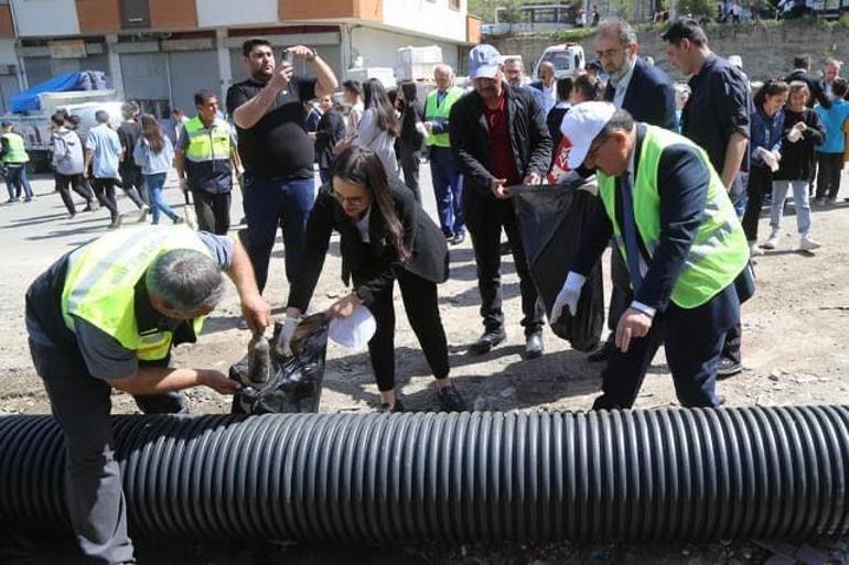 Sakin şehir Şavşatta, temizlik seferberliği; sokak sokak çöp topladılar