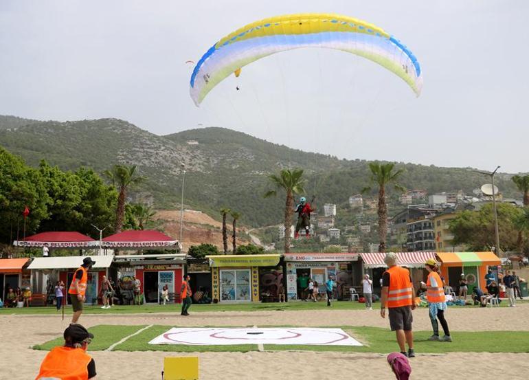 Yamaç Paraşütü Dünya Kupası Alanyada başladı