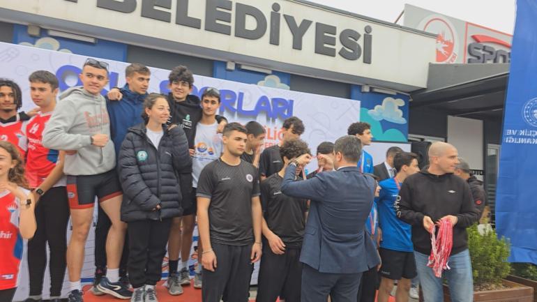 Okul Sporları Kürek Şampiyonası yapıldı