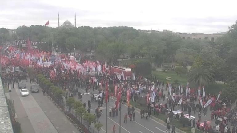 Bakan Yerlikaya: 1 Mayıs gösterilerinde 226 kişi gözaltına alındı