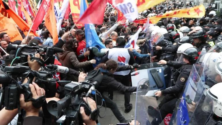 Saraçhaneden Taksime yürümek isteyenlere polis müdahalesinin ilk anları