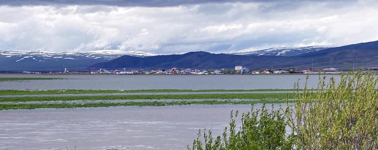 Ardahanda dağlar yeniden beyaza büründü