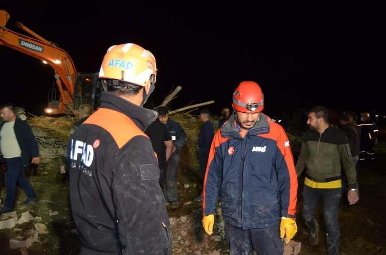 Ahır çöktü: 50 küçükbaş hayvan öldü