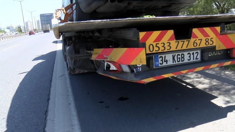 Esenlerde 5 aracın karıştığı zincirleme kaza: Trafik durma noktasına geldi