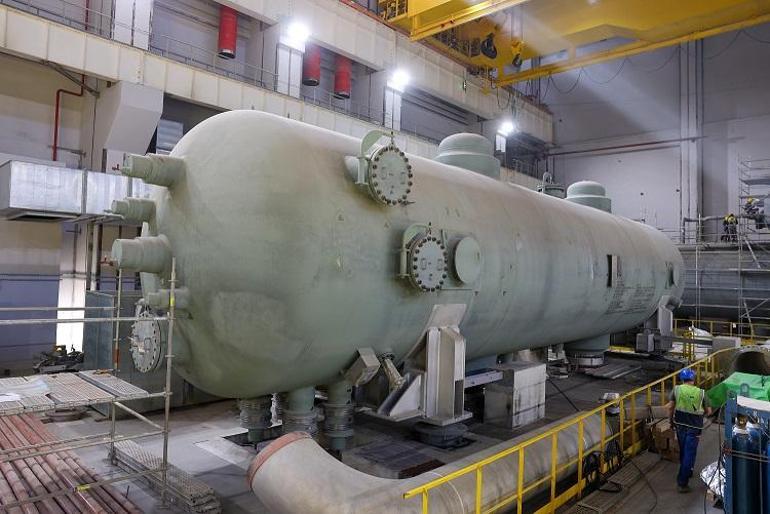 Akkuyu NGSnı̇n 1’inci ünı̇tesı̇nde buhar kızdırıcı-ayırıcıların montajı tamamlandı