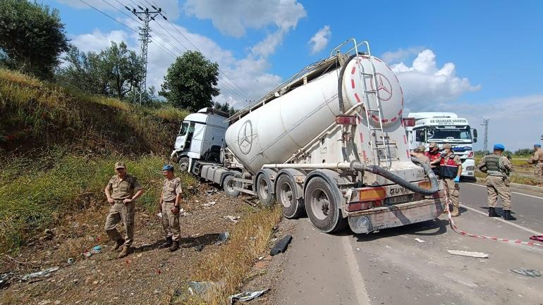 Beton mikseri ile minibüs çarpıştı: 9 ölü, 10 yaralı