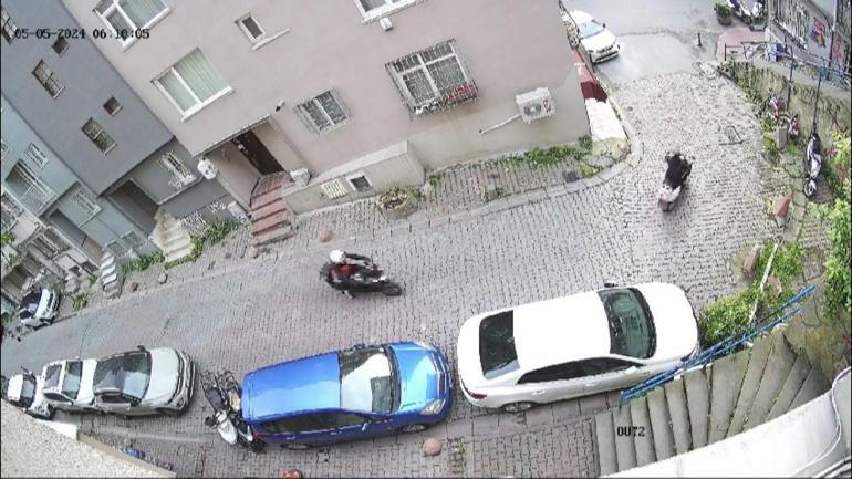 Beyoğlu’nda park halindeki motosiklet böyle çalındı