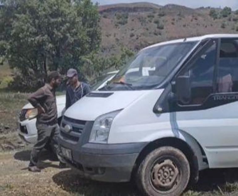 Özel ekipten salep kaçakçılarına lastik izinden suçüstü