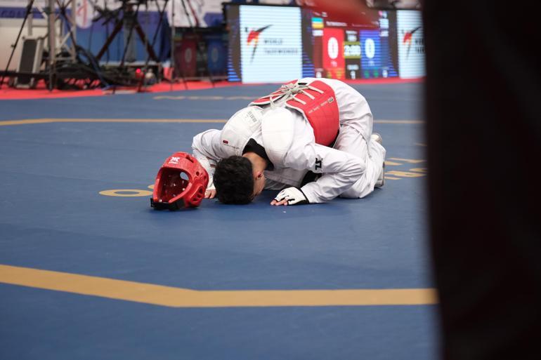 Milli taekwondocu Furkan Ubeyde Çamoğlu, Avrupa şampiyonu oldu