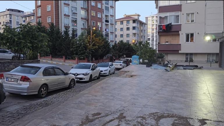 Pendikte kaldırıma çıkan minibüs bir iş yerinin duvarına çarparak durabildi