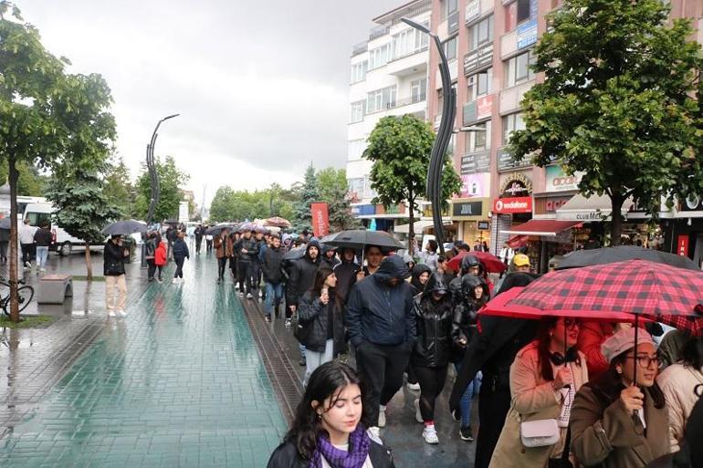 Boluda üniversite öğrencileri ulaşım zammını protesto etti