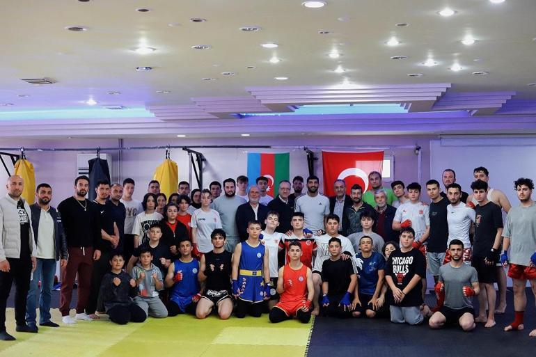 Kick boks dünya şampiyonu Bahram Rajabzadeh, İzniki ziyaret etti