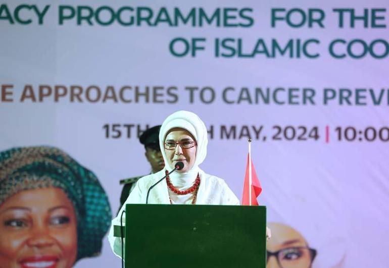 Emine Erdoğandan Nijeryada kanserle mücadele çağrısı