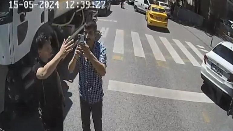 Üsküdar’da İETT otobüs şoförüne saldırı girişimi; otobüsün güvenlik kamera görüntüleri ortaya çıktı
