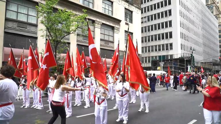 Geleneksel Türk Günü Yürüyüşü’nün 41’incisi New Yorkta yapıldı