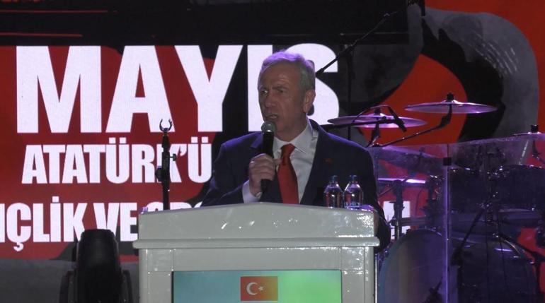Ankarada 19 Mayıs coşkusu; Mor ve Ötesi konser verdi