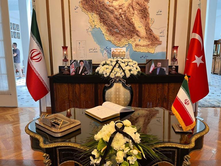 İran Büyükelçiliğinde taziye defteri