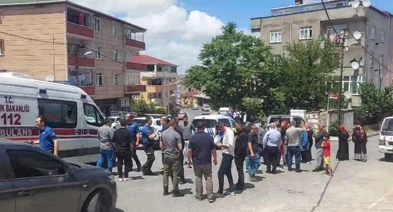 Sultanbeylide caddede yürüyen 13 yaşındaki çocuğa yorgun mermi isabet etti