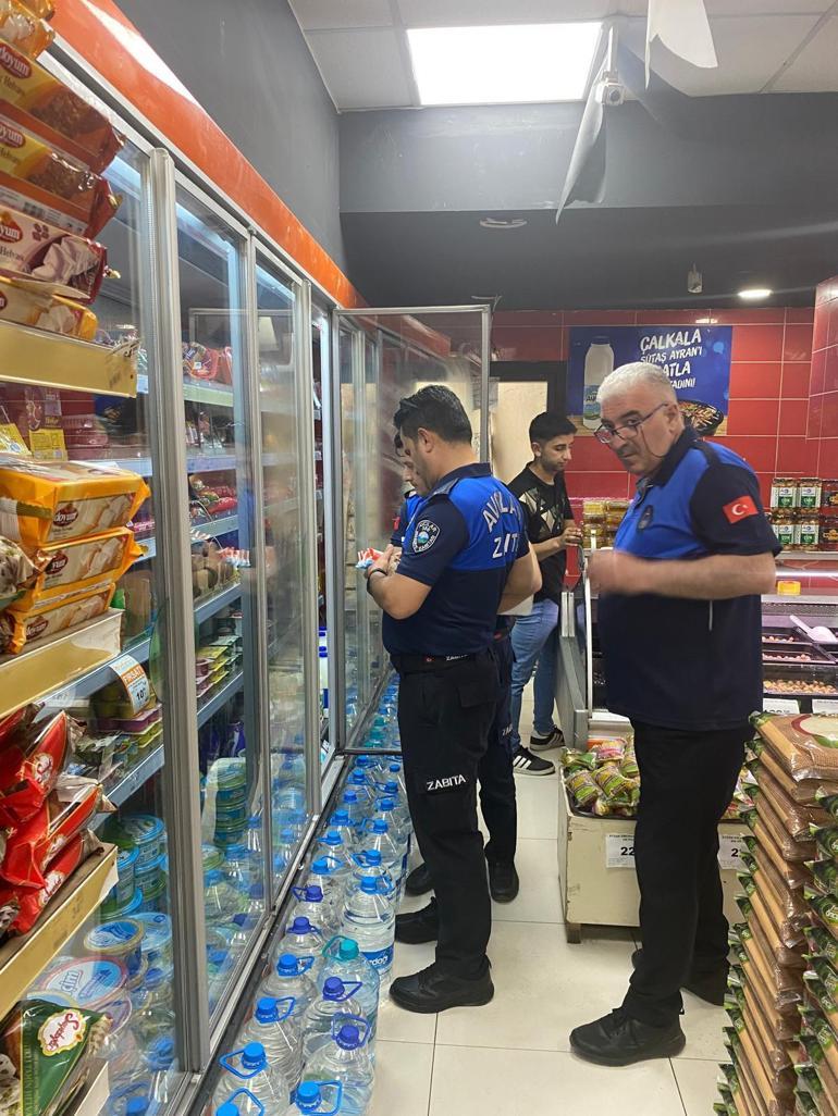 Avcılarda market denetiminde tarihi geçmiş ürünler toplatıldı