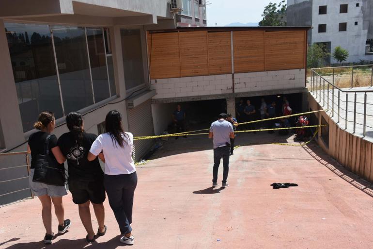 Kayıp denizcilik lisesi öğrencisi, evinin yakınındaki binanın otoparkında ölü bulundu