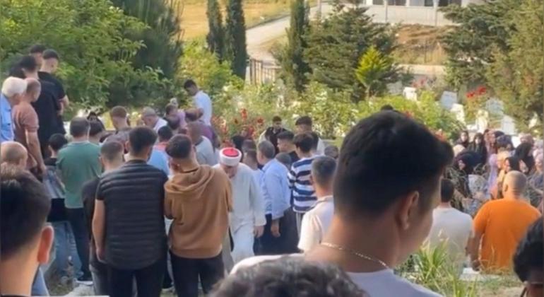 Sultangazide sokak ortasındaki tartışma kanlı bitti: 1 ölü 1 yaralı