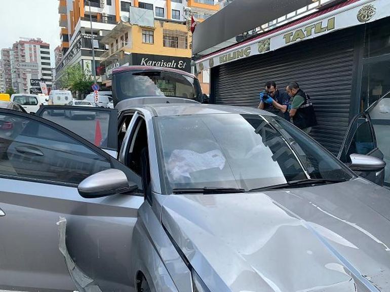 İş yerine ateş açıp, yanlışlıkla yoldan geçen kadını öldürmüştü; yurt dışına kaçarken yakalandı