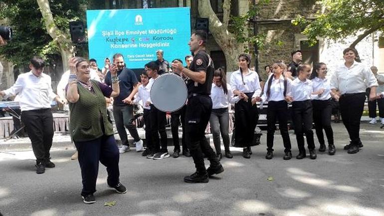 Kuştepe Çocuk Korosu Darülaceze sakinlerine konser verdi