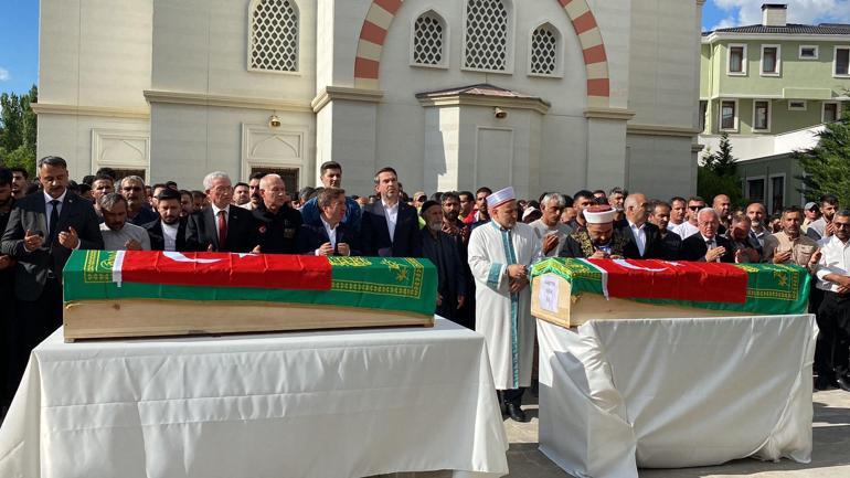 İliçteki maden ocağından çıkarılan son 5 işçi için cenaze töreni düzenlendi