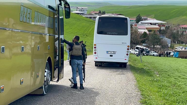 Oy verme esnasında çıkan kavgada 1 kişinin öldüğü kırsal mahallede, jandarma eşliğinde hasat başladı