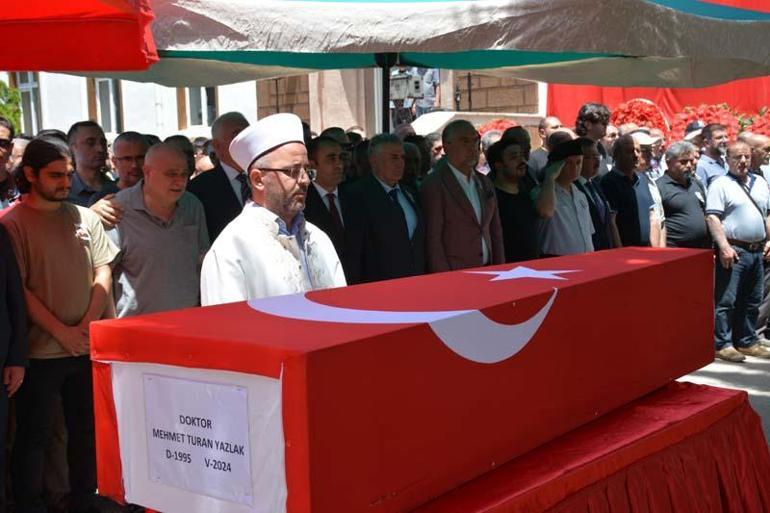 Sinoptaki kazada ölen doktor Mehmet Turan Yazlak, Tokatta son yolculuğuna uğurlandı