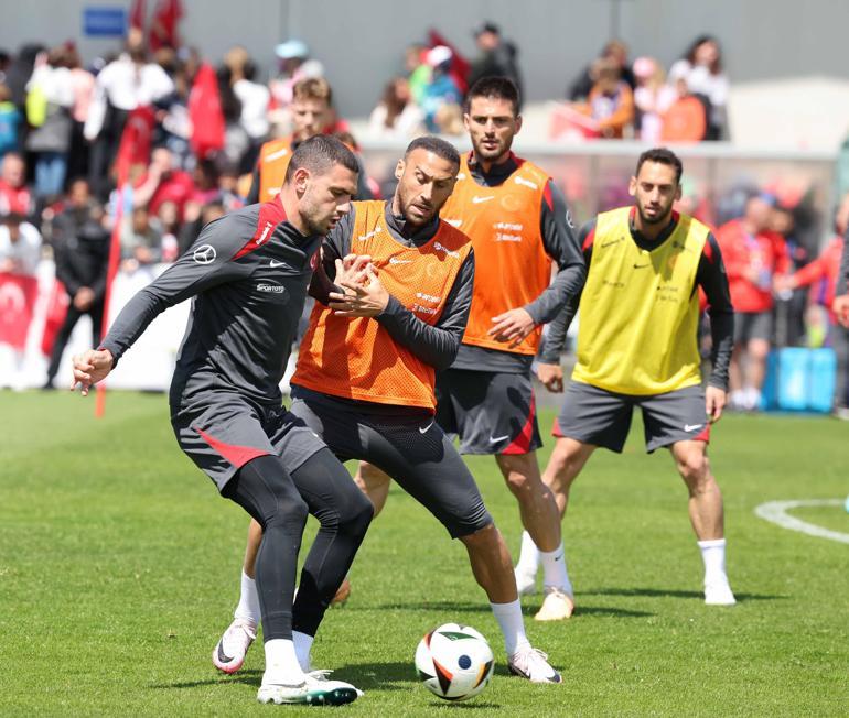 A Milli Futbol Takımı, Almanyada taraftara açık idmanla hazırlıklarını sürdürdü