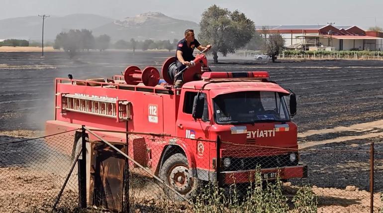 Burdurda iki noktadaki yangında 1000 dönüm arazi yandı; duman nedeniyle yol ulaşıma kapandı