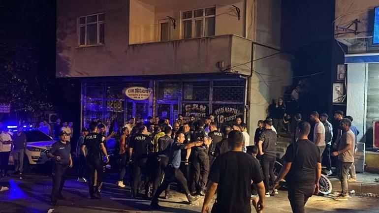 Sancaktepede, evini ateşe veren şüpheliyi, mahallelinin elinden polis zor kurtardı