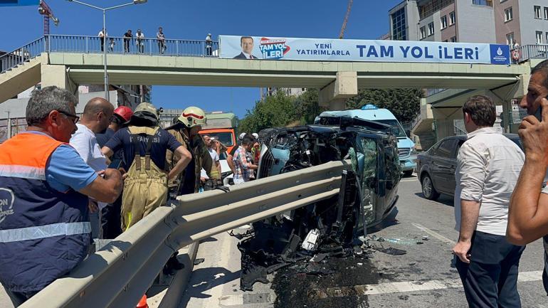 Pendik’te hafif ticari araç bariyere ok gibi saplandı