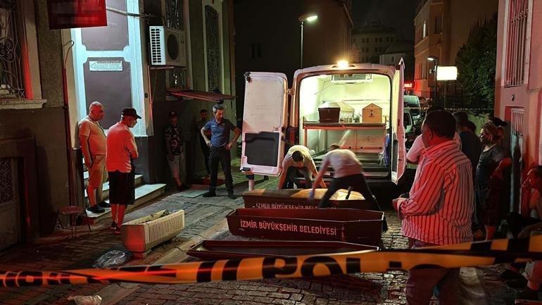 İzmirde iki kardeş, otel odasında ölü bulundu