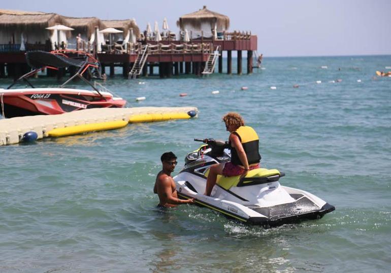 Jet skide ehliyet aranmıyor, can yeleksiz ve yüzme bilmeyenlere yasak