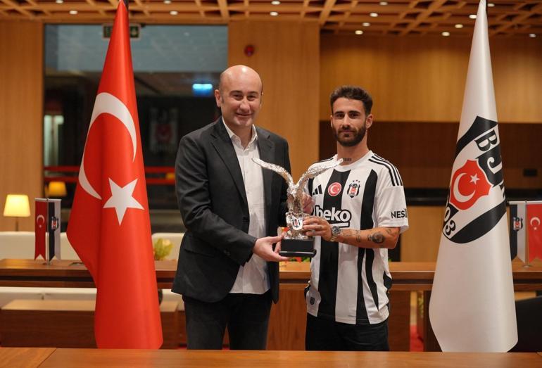 Beşiktaş, Portekizli futbolcu Rafa Silva ile 3 yıllık sözleşme imzaladı