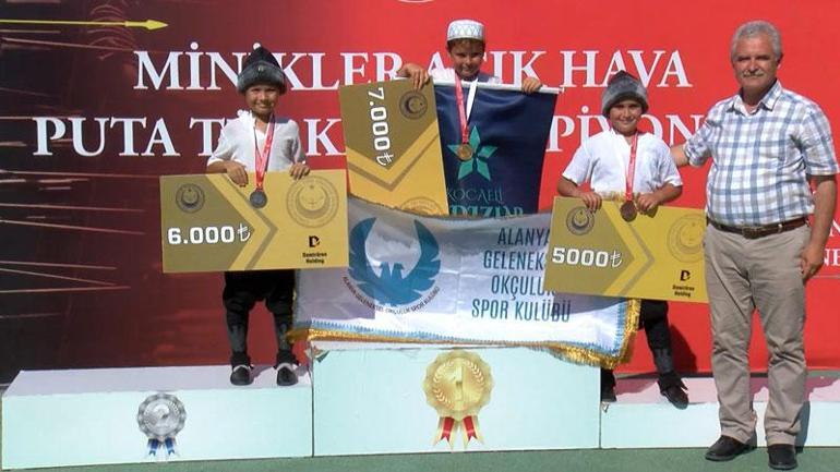 Minikler Açık Hava Puta Türkiye Şampiyonasında dereceye girenlere ödülleri verildi