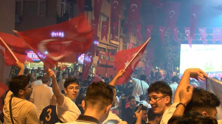 İstanbulda A Milli Futbol Takımının galibiyeti coşkuyla kutlandı